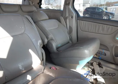 2004 Toyota Sienna Xle from USA, damaged, VIN 5TDZA22C04S048088